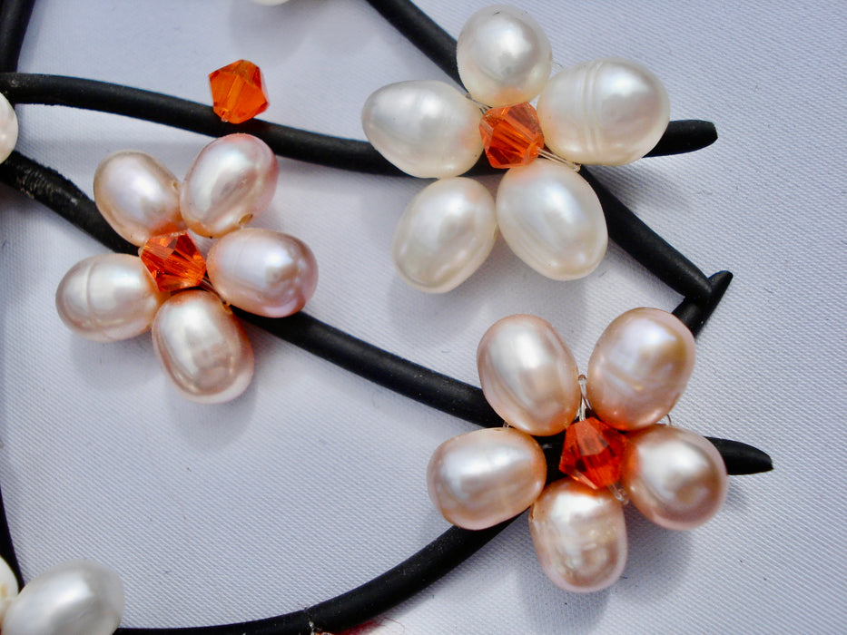Showcase necklace - pink and white freshwater pearls with red crystals