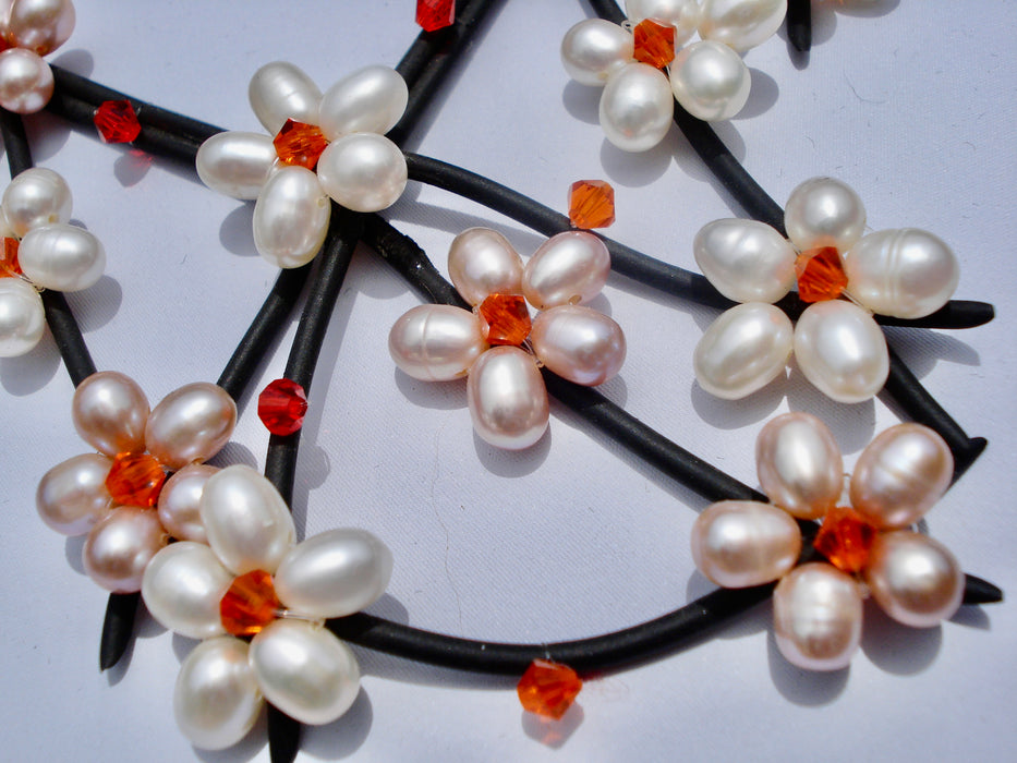 Showcase necklace - pink and white freshwater pearls with red crystals