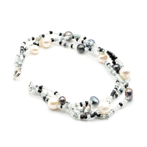 Black and white freshwater pearl bracelet