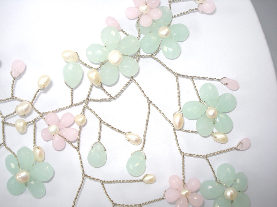 Showcase necklace - rose quartz, jade and freshwater pearl