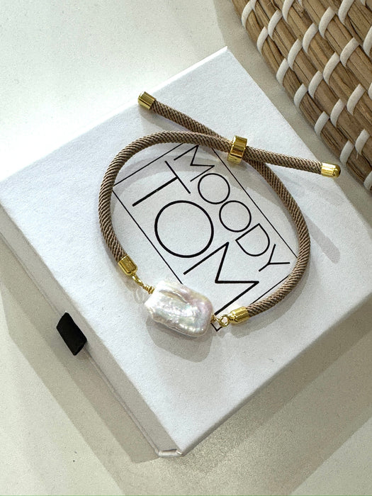 Rectangle pearl cord bracelet