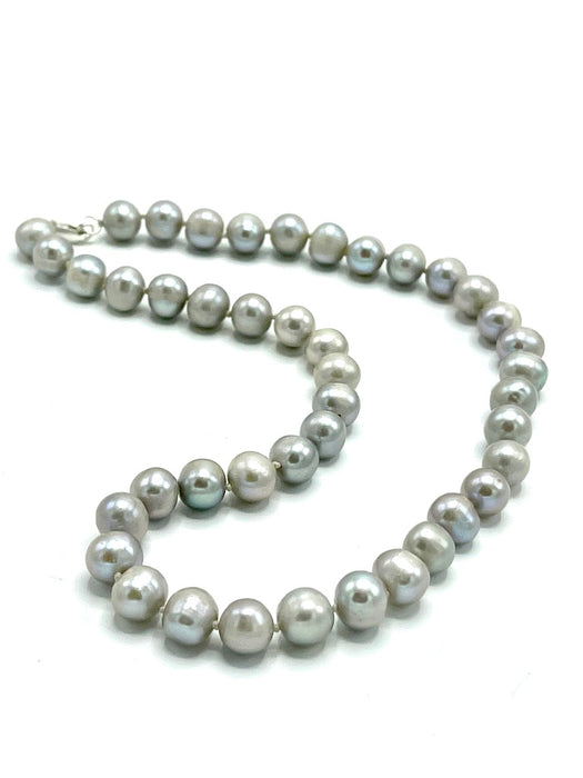 Silver grey Freshwater pearl necklace for men or women