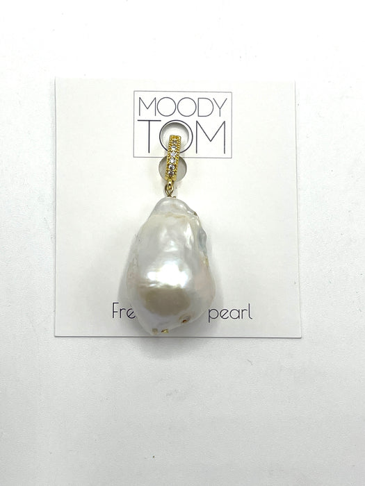 Giant freshwater pearl pendant - detachable