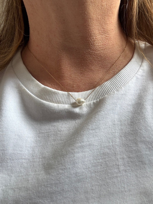 Lulutong pearl necklace with adjustable clasp
