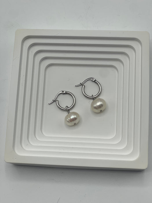 Hoop earrings with large chubby barrel pearl