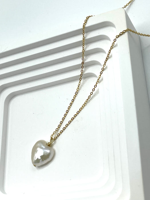 Chubby heart freshwater pearl on adjustable chain